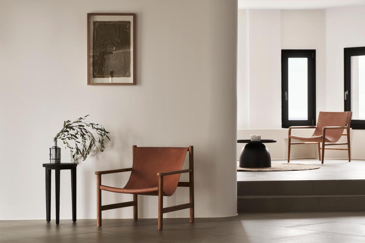 Orama Hotel & Spa 산토리니 외부 사진 The Spanish chair