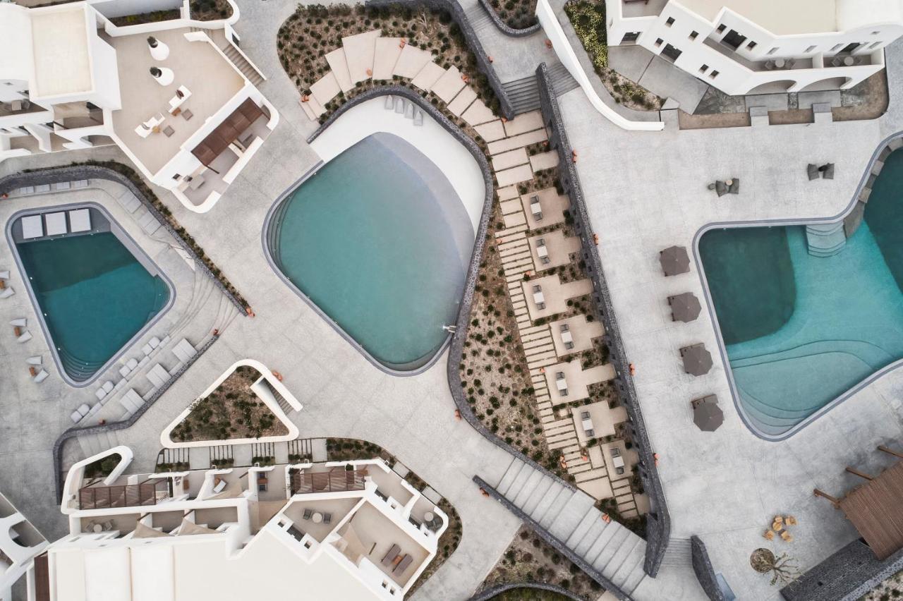 Orama Hotel & Spa 산토리니 외부 사진 The hotel from above