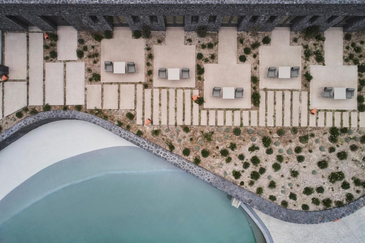 Orama Hotel & Spa 산토리니 외부 사진 Aerial view of the hotel