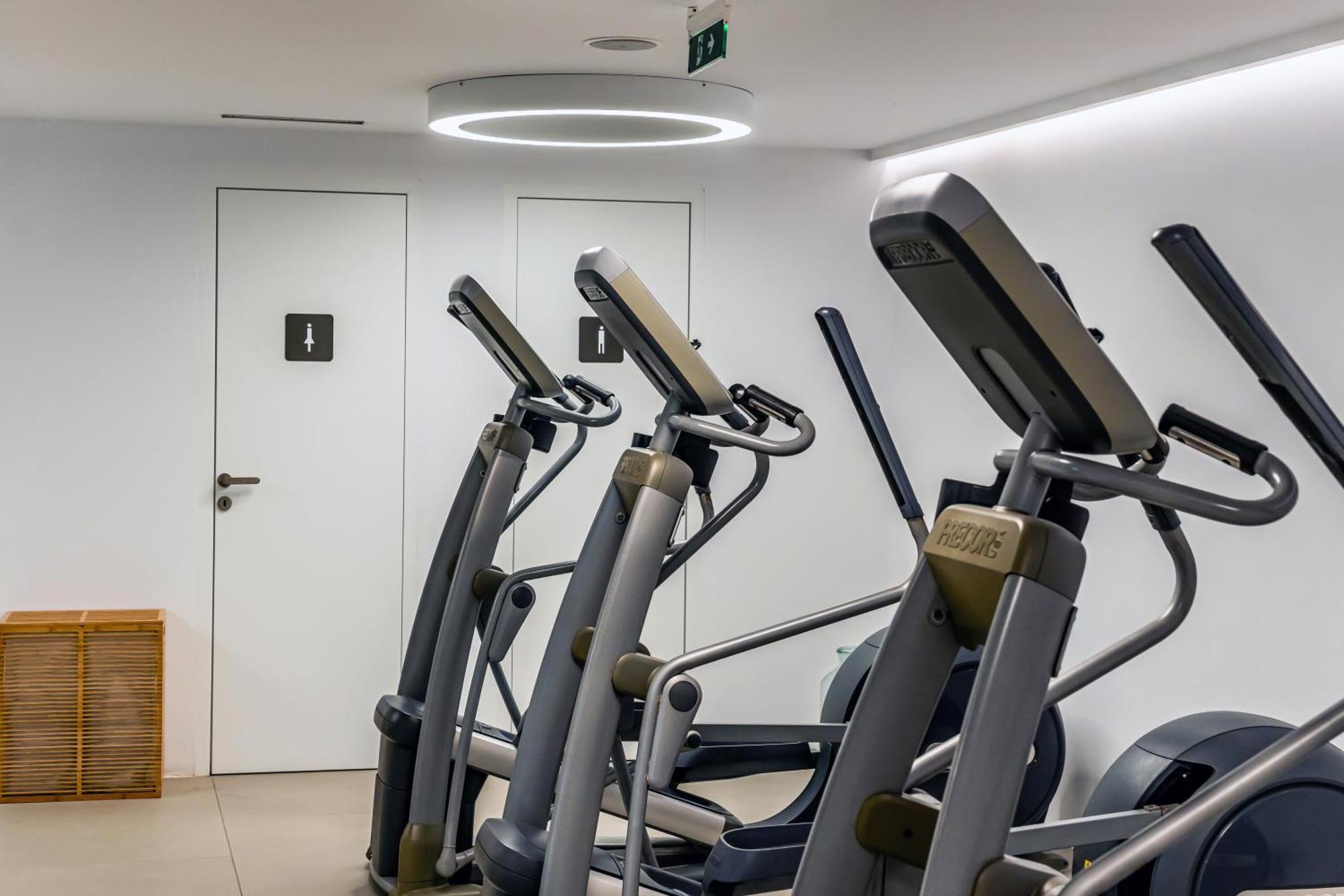 Orama Hotel & Spa 산토리니 외부 사진 Elliptical cross trainer